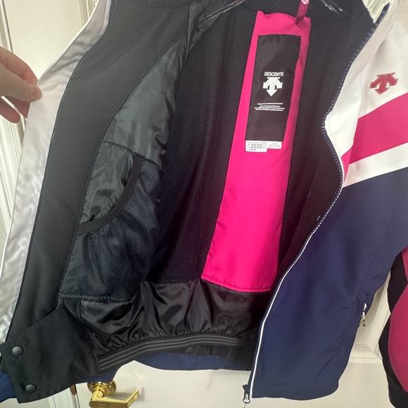 Descente Junior Girls' Size 10 Ski Snow Jacket Coat Outerwear - Picture 3 of 13